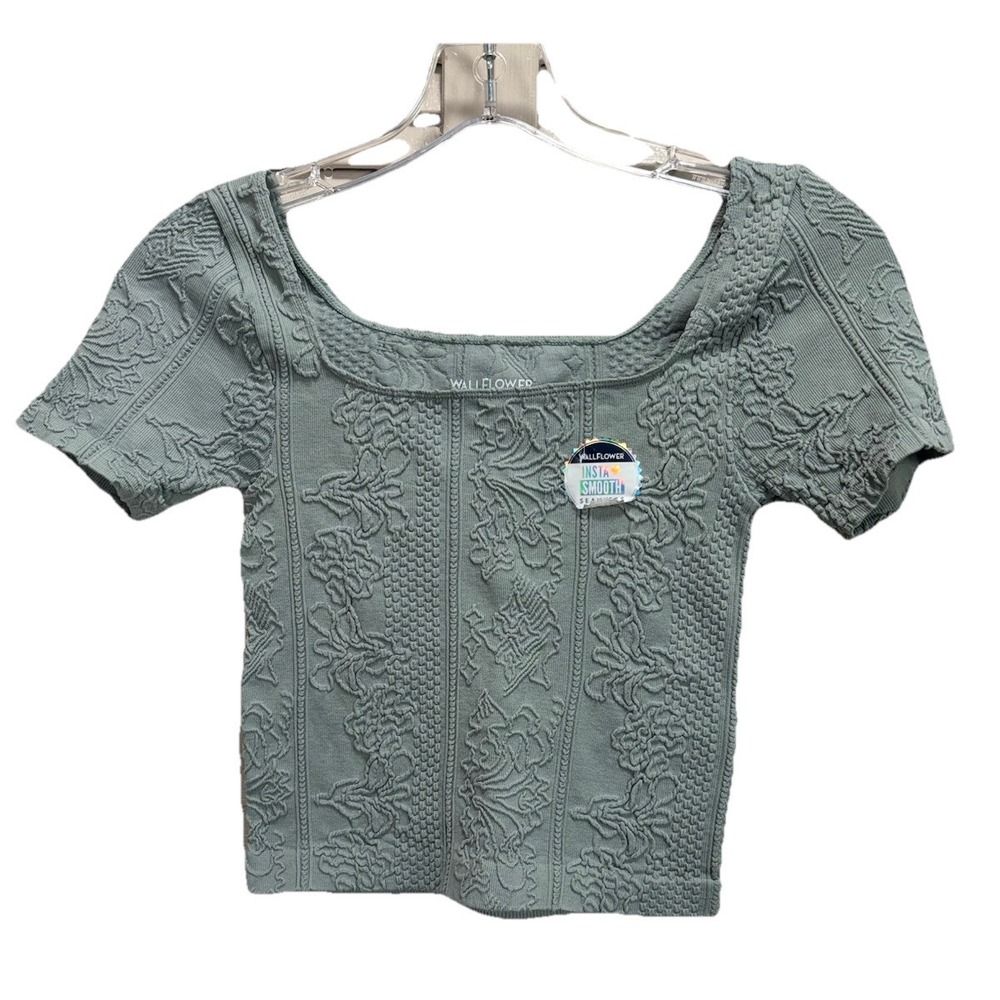 Wallflower Insta-Smooth Green Floral Imprint Short Sleeve Top Size S Crop Nwt
